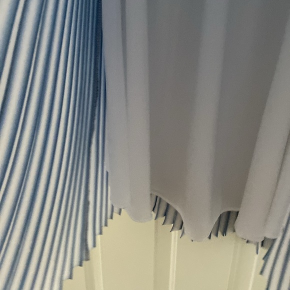 Leo & Ugo Paris Blue Ombré Pleated Skirt. Size Small - Picture 9 of 11